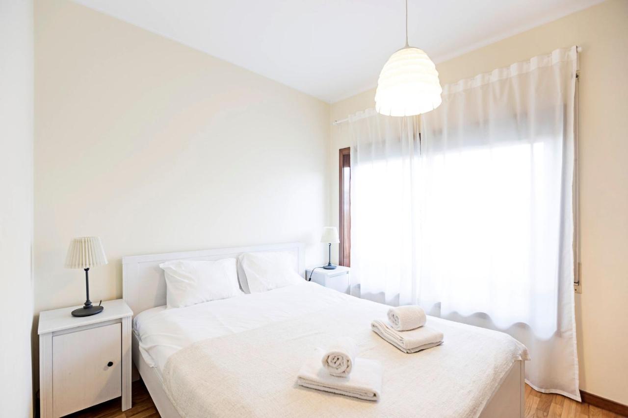 Spacious 2Br Flat In Gaia By Lovelystay Вила-Нова-ди-Гая Экстерьер фото