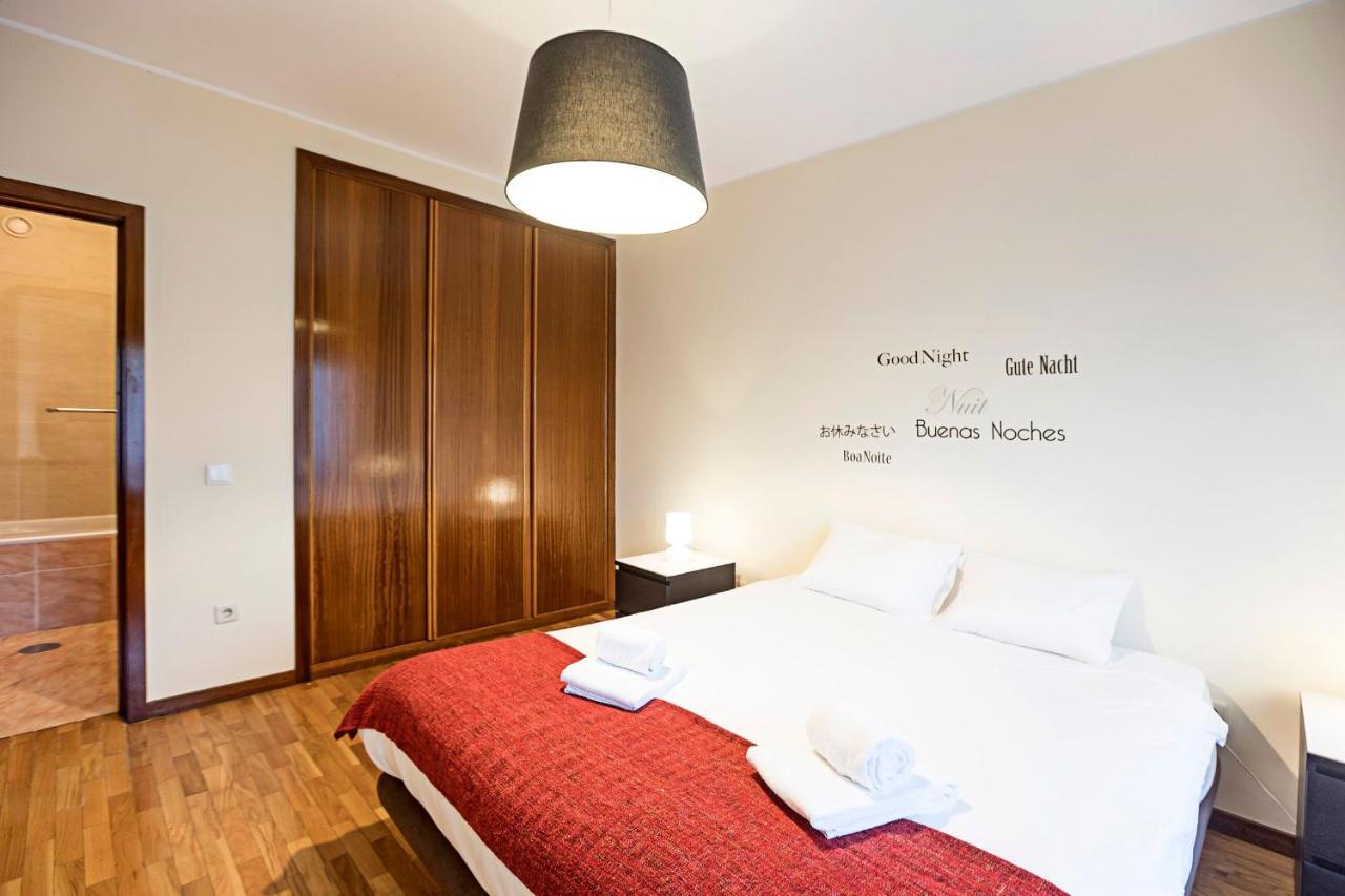 Spacious 2Br Flat In Gaia By Lovelystay Вила-Нова-ди-Гая Экстерьер фото